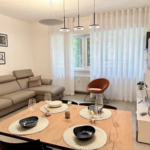 Charme Apartment Como